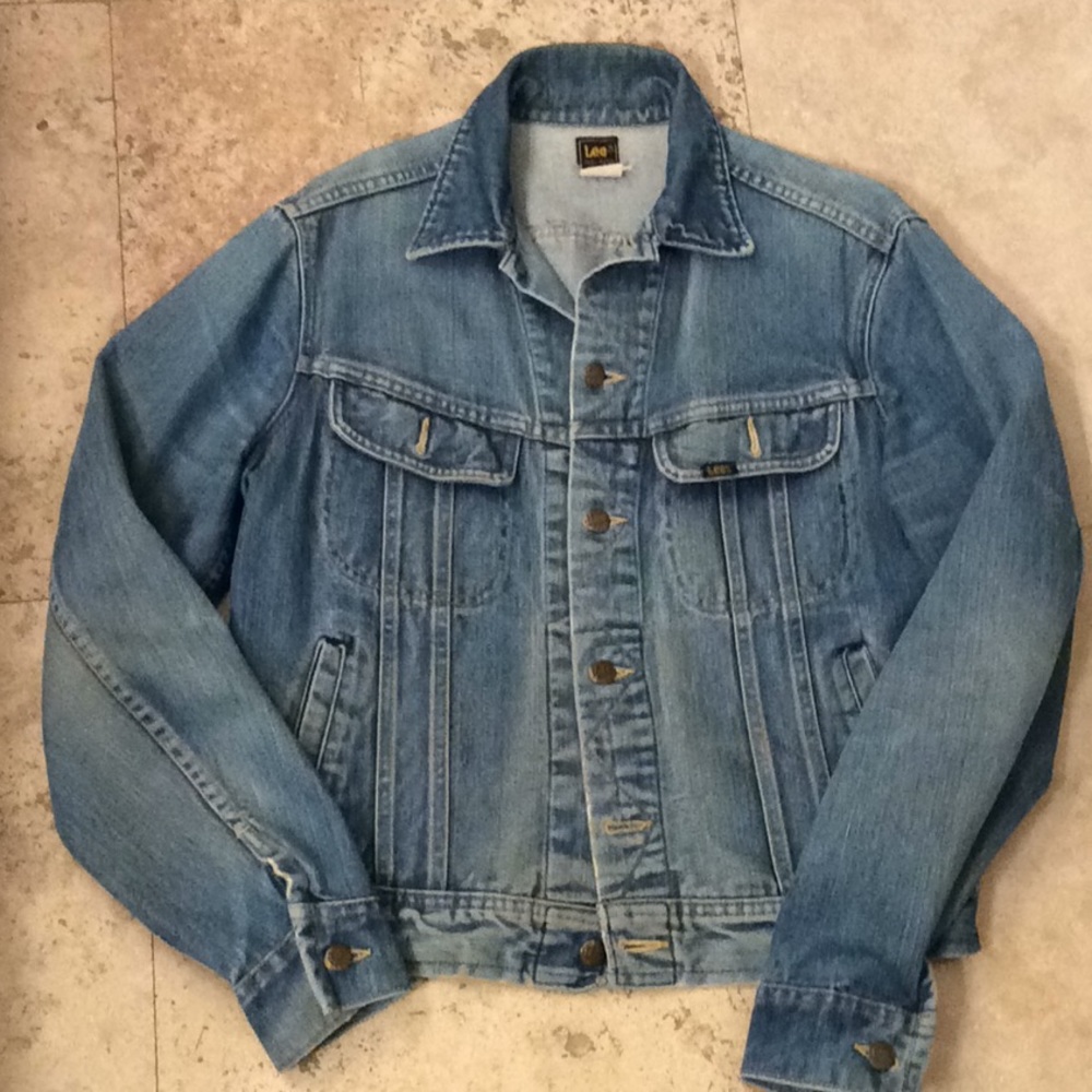 Men’s Vintage Lee brand jean jacket size 42 long